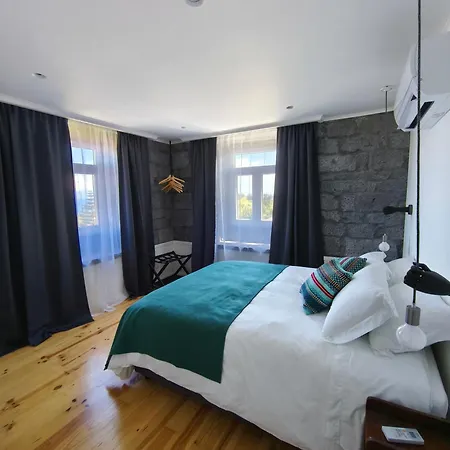 Cá Por Casa Pico-criptoméria Apartment Canto da Areia