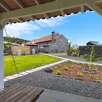Ca Por Casa Pico-criptomeria * Prainha (Sao Roque do Pico)
